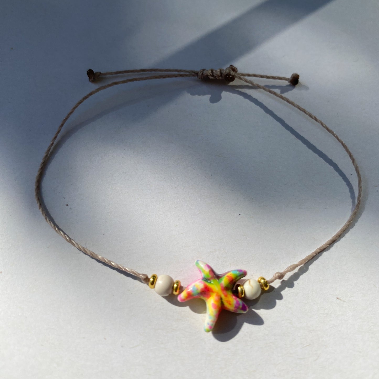 SEESTERN bunt - Schiebeknoten Armband mit Seestern