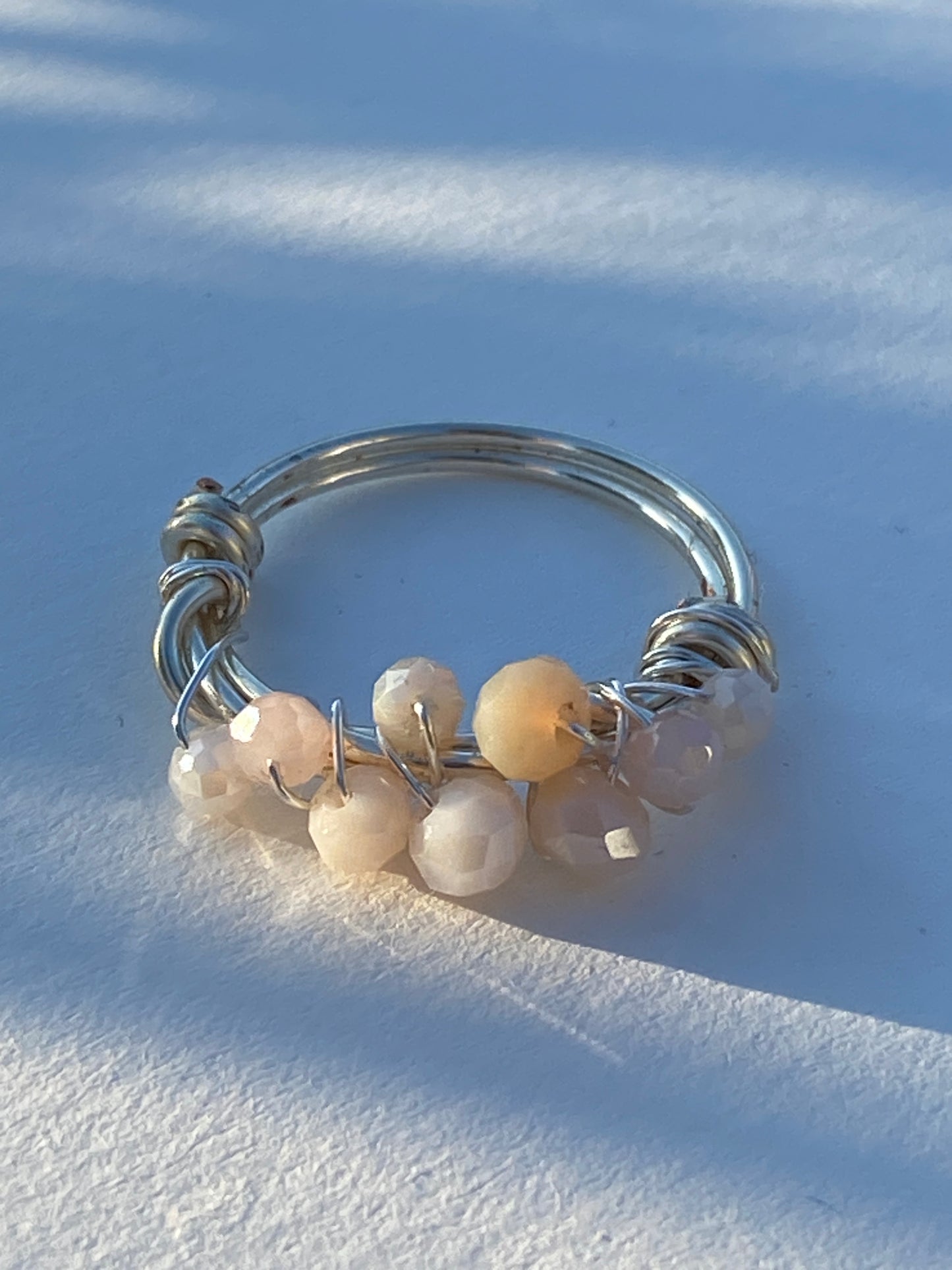 CREAMY - Gold/Silber Ring mit cremefarbenen Glasperlen