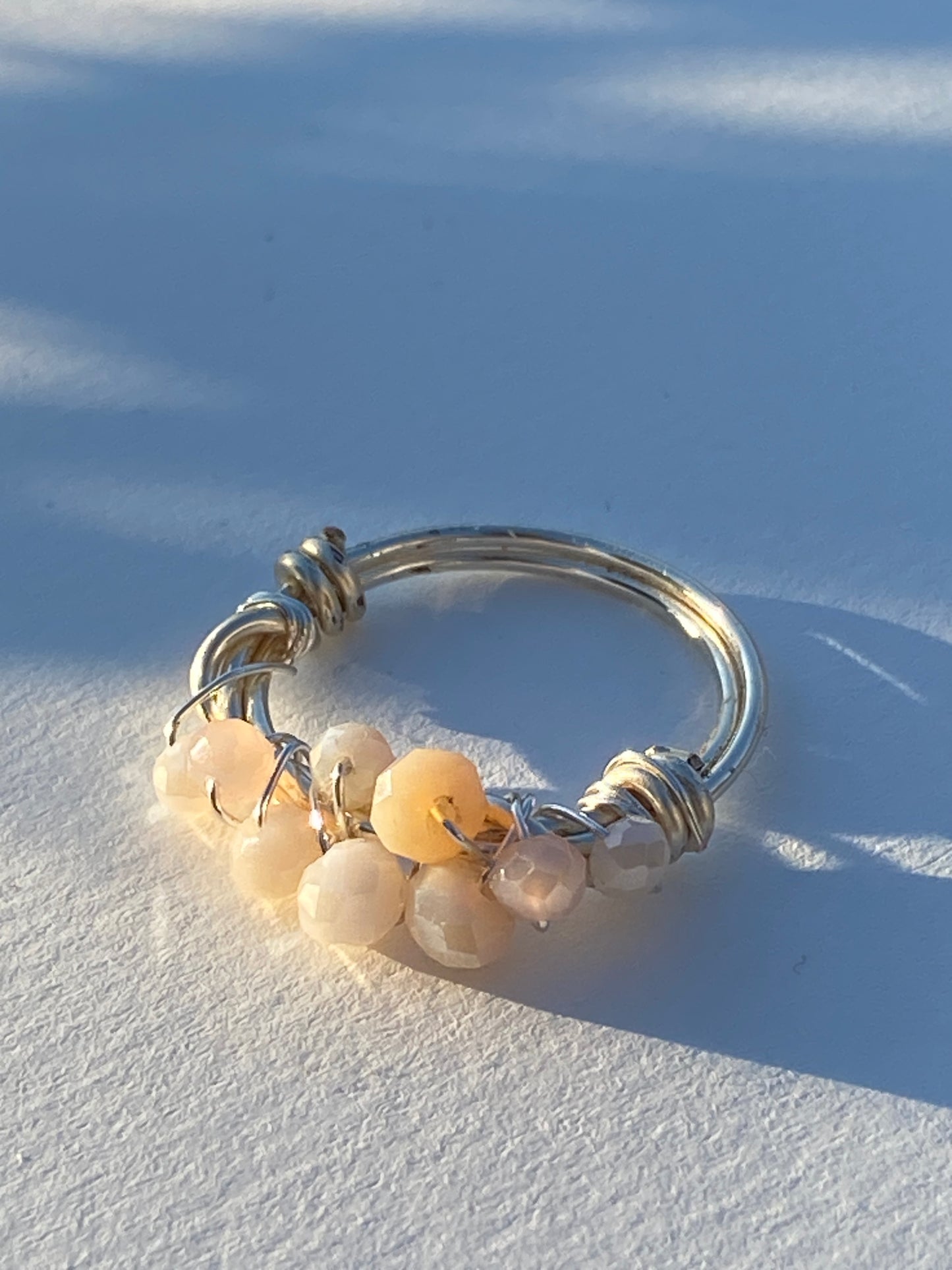 CREAMY - Gold/Silber Ring mit cremefarbenen Glasperlen