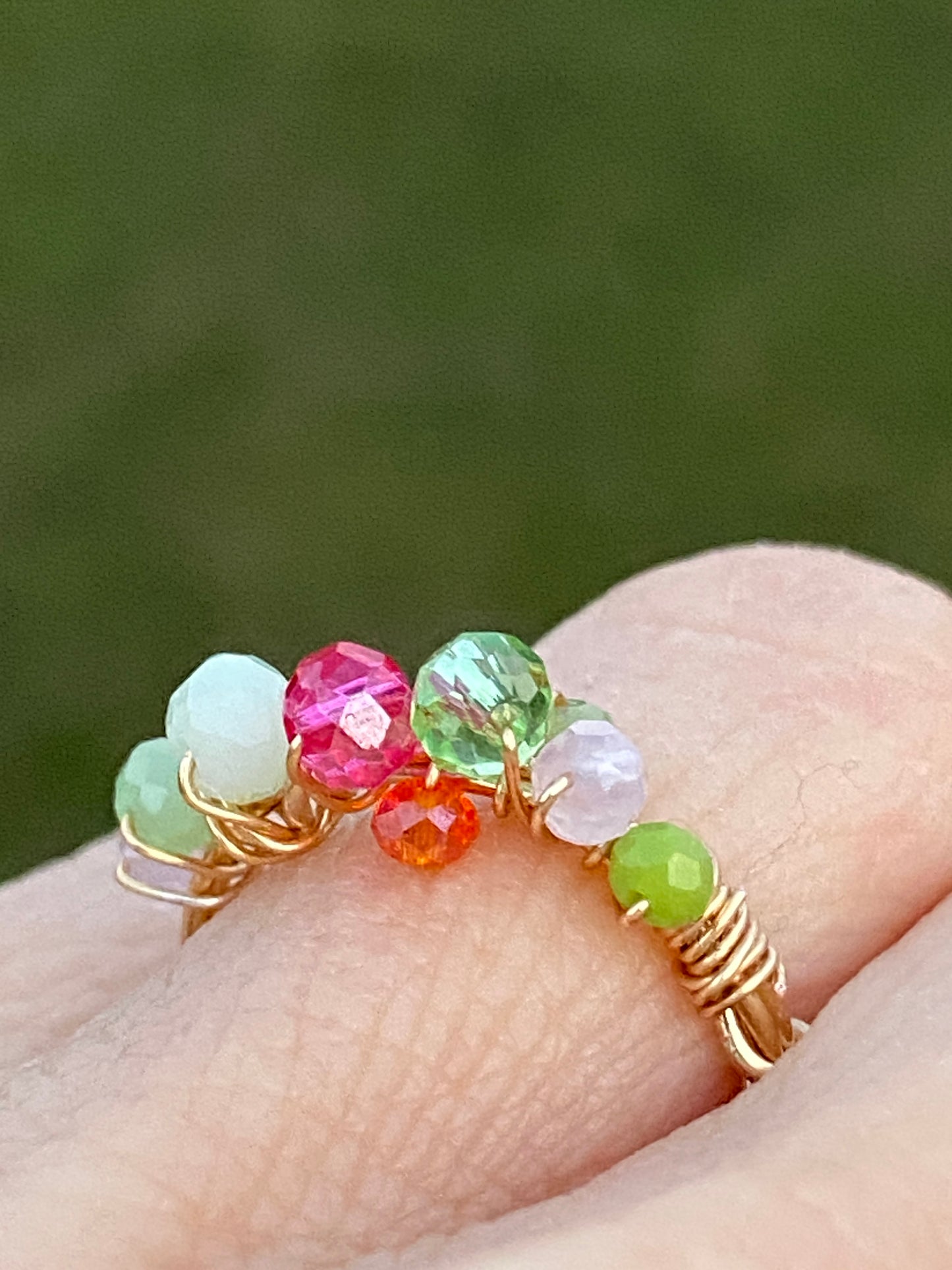 FLORY - Gold/Silber Ring mit grün-bunten Glasperlen