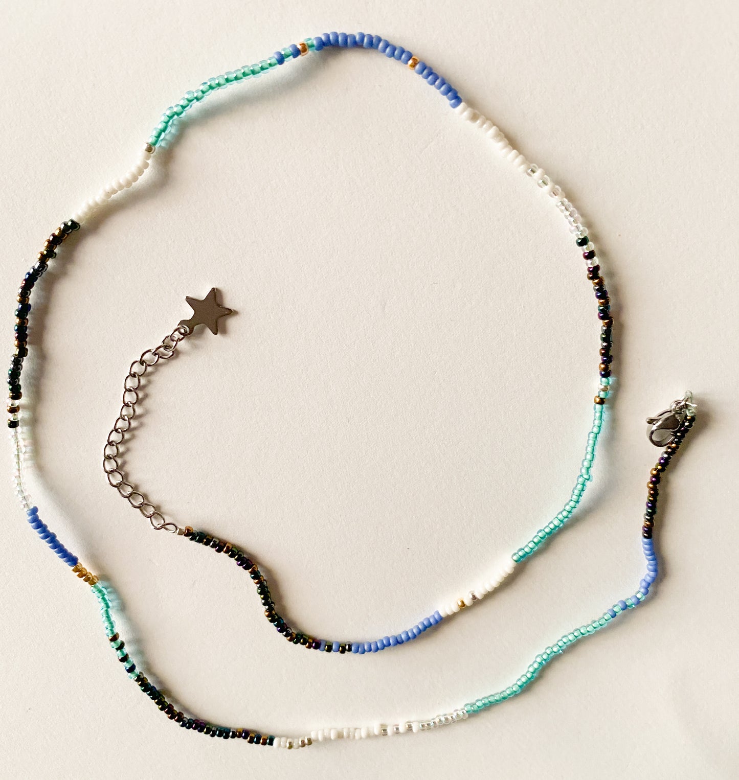 VARYS Summer Edition – Handgemachte Glasperlenketten & Armband in einem