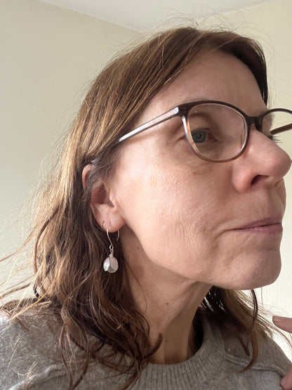 Handgemachte Ohrringe ESSA –  silberne Blütenohrhänger | Silberner Schmuck
