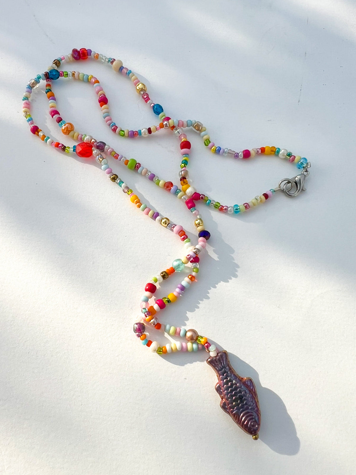 TUTTI – handgefertigte bunte Perlenketten im fröhlichen Boho-Style