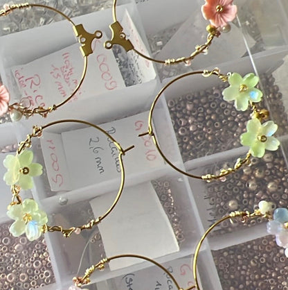 Handgemachte boho filigran Blüten Gold Edelstahl Creolen - ibizastyle