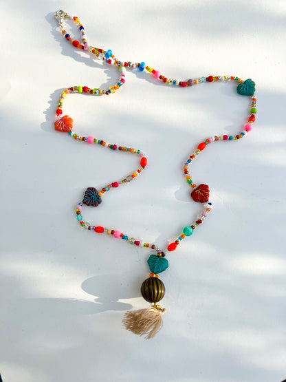 TUTTI – handgefertigte bunte Perlenketten im fröhlichen Boho-Style