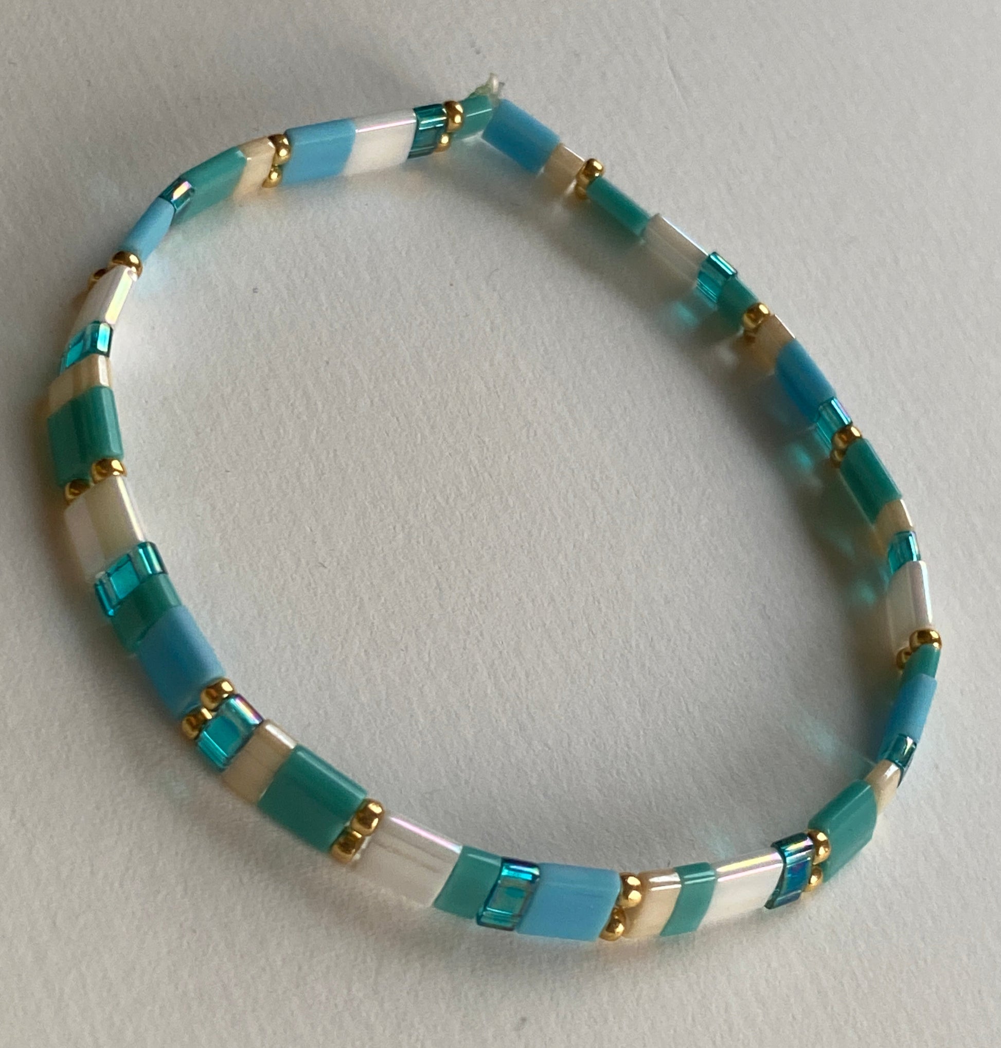 NIARA -  aqua Farben elastisches Armband - Mein Shop 