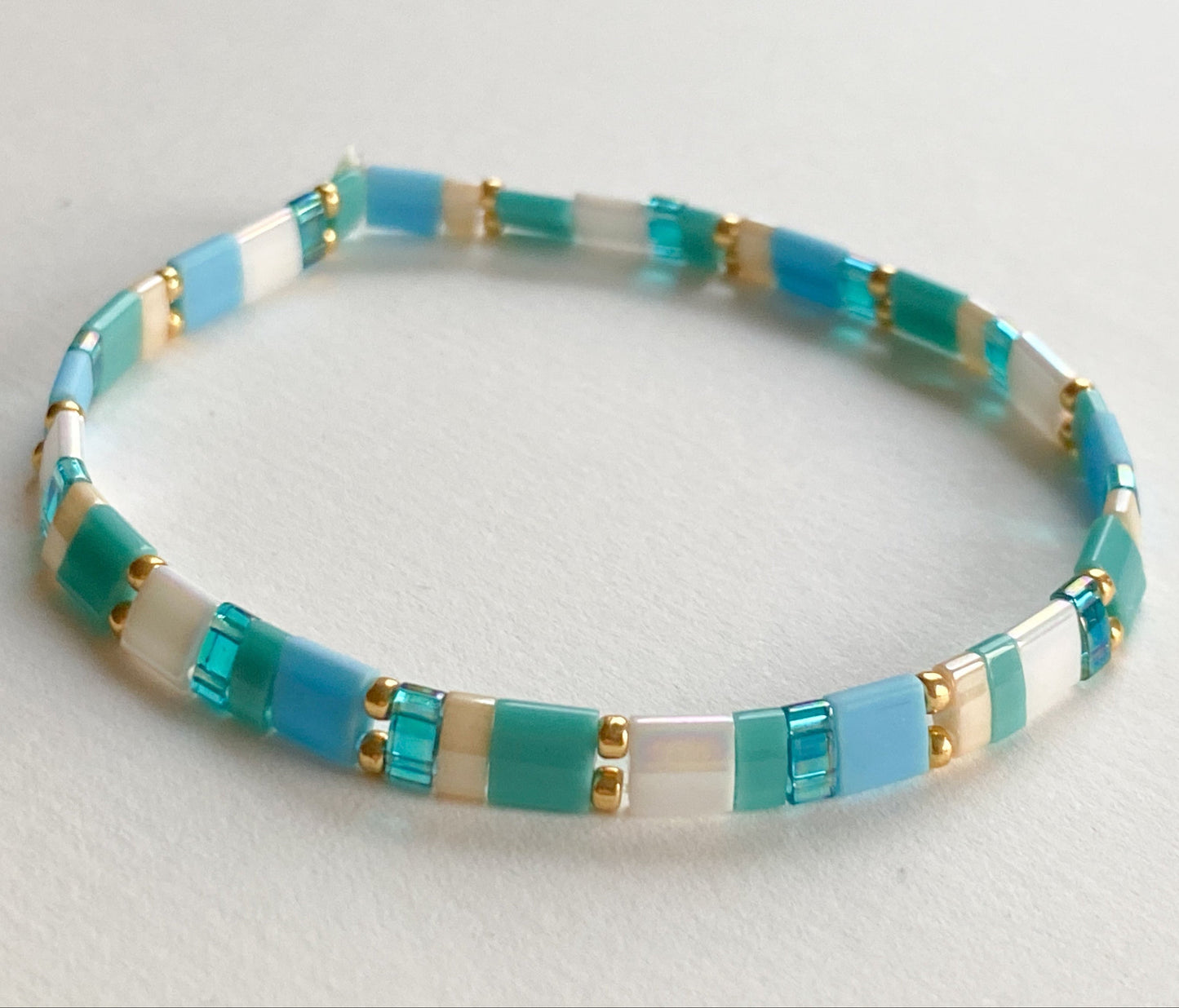 NIARA -  aqua Farben elastisches Armband - Mein Shop 