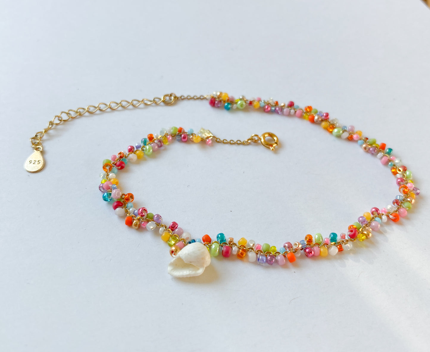 BEAUTIFUL COLORS - buntes Gold Fusskettchen Muschel Charm