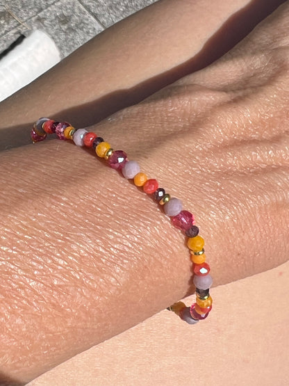MOOD – Handgemachte Unikat-Boho-Armbänder aus Glasperlen