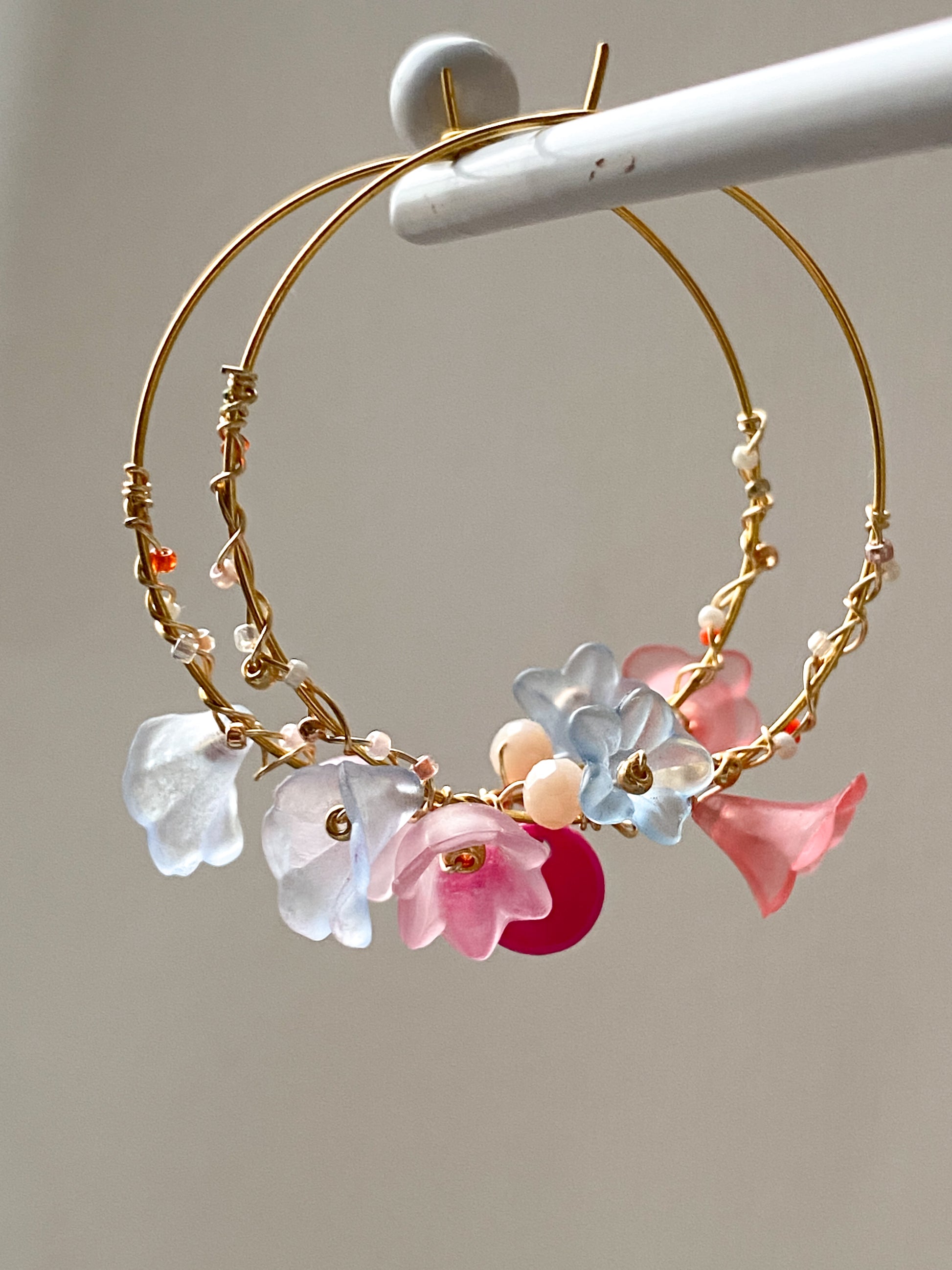 BLUSH - Große vergoldete Blumen Creolen - Mein Shop 