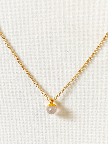 handgemachte Goldkette Rosenquarz Edelsteinanhänger - Charm /  GRACE Gold