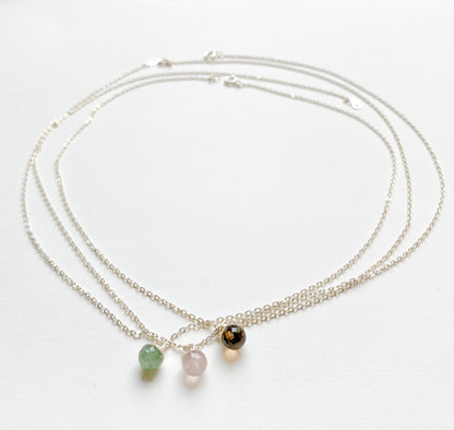 handgemachte Silberkette mit Edelsteincharms  - GRACE SILBER  -