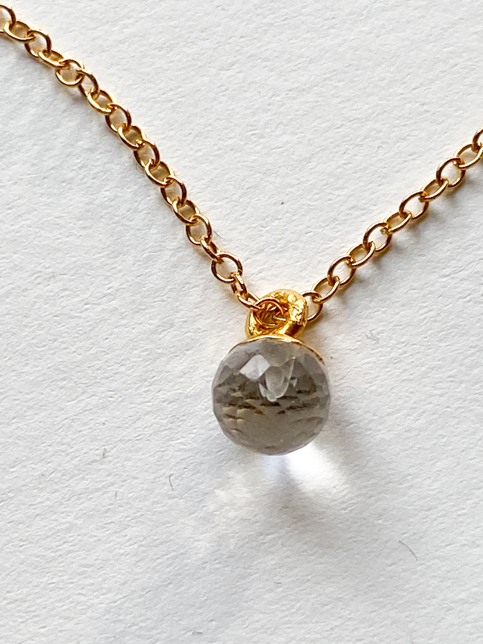 handgemachte Goldkette Bergkristall Edelsteinanhänger - Charm /  GRACE Gold