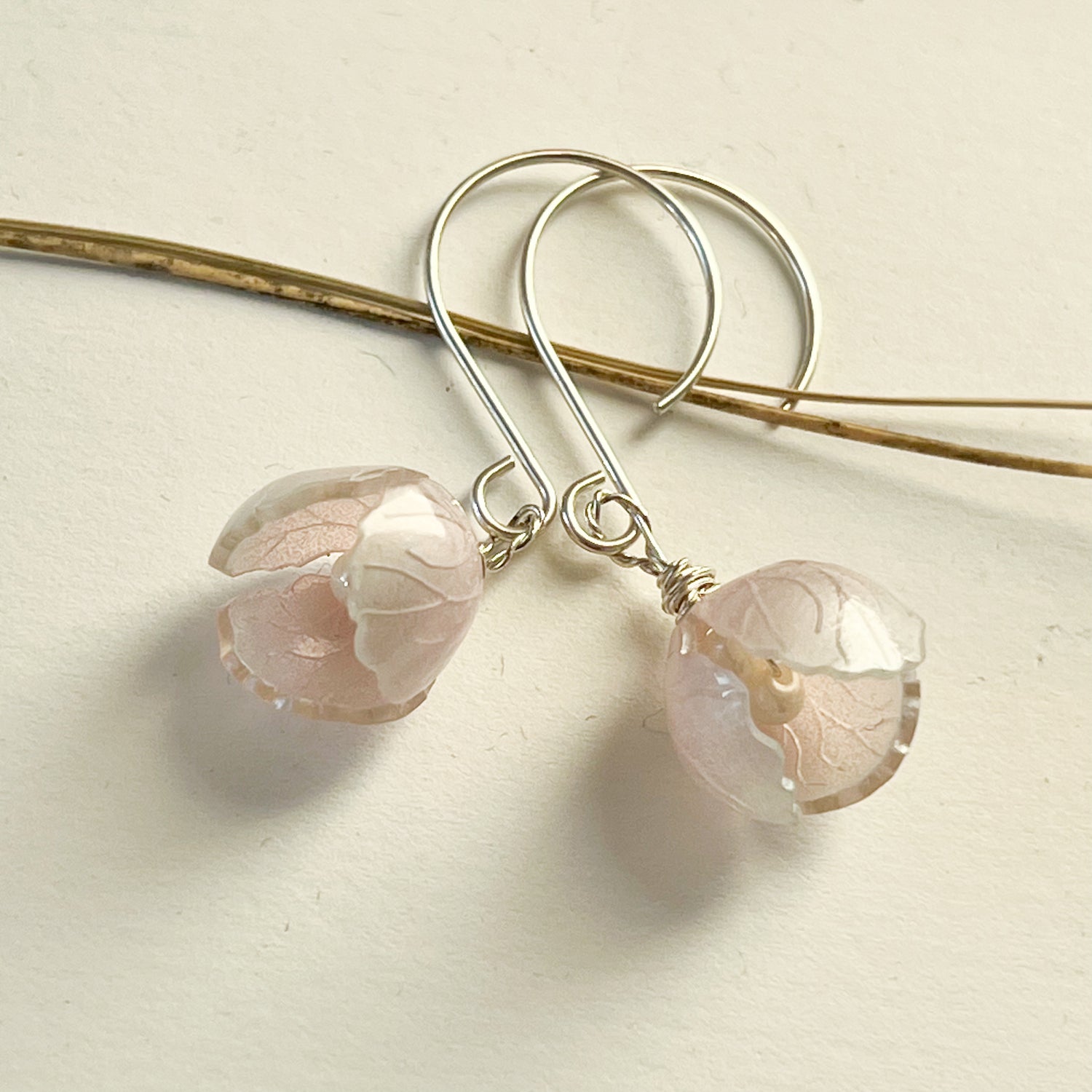 Blütenohrhänger - zart Handgemacht