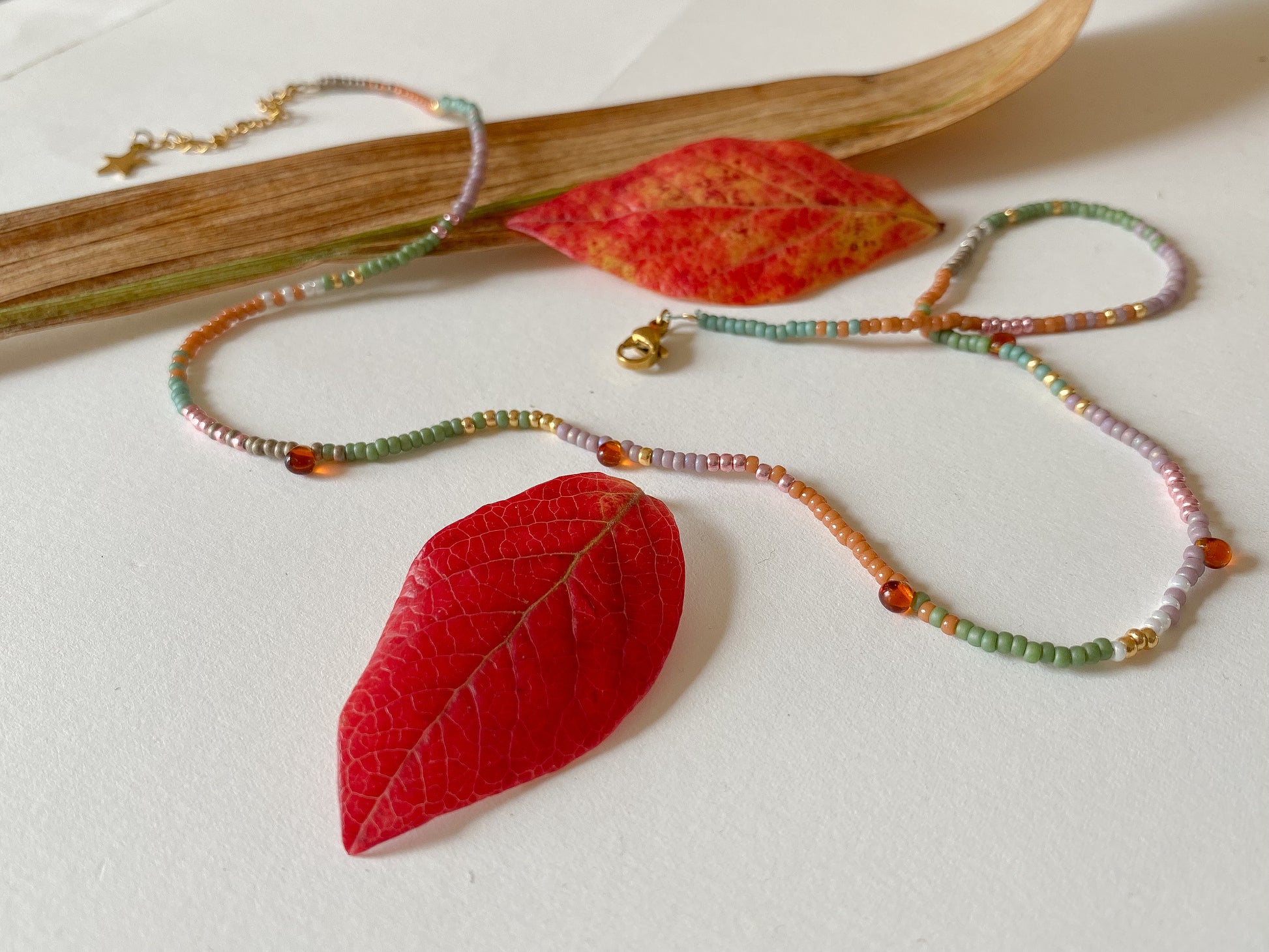 Handgemachte Glasperlenkette in Herbstfarben - Sabetti | Boho-Schmuck