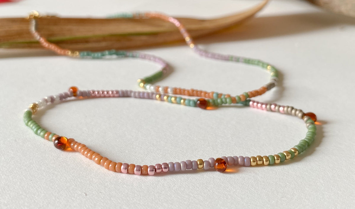 Handgemachte Glasperlenkette in Herbstfarben - Sabetti | Boho-Schmuckoi