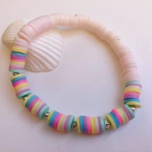 Pastell mit Silberperlen -Heishi-Armband