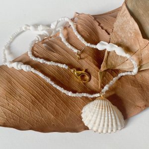 Muschelkette Muschelanhänger cremeweiß - ibizaschmuck